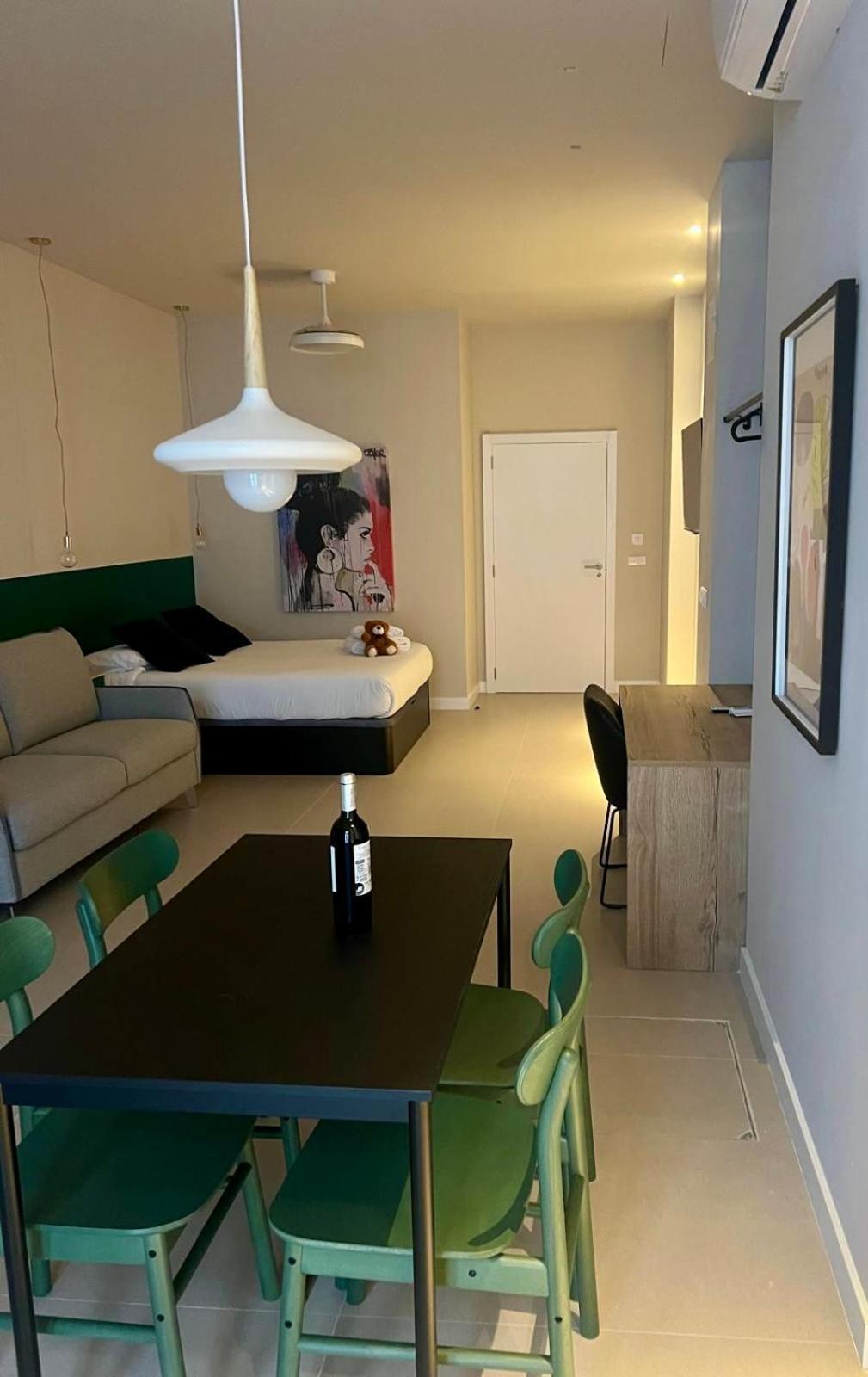 Osito Hub - Colomer Valencie Exteriér fotografie