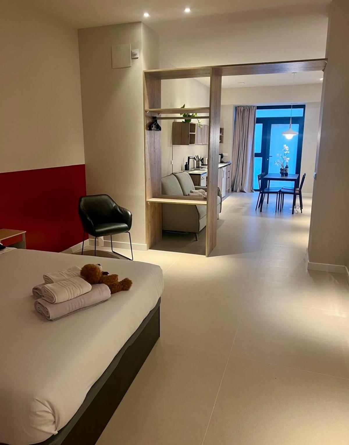 Osito Hub - Colomer Valencie Exteriér fotografie
